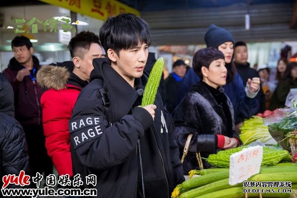 大张伟挑苦瓜