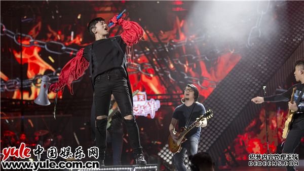 张杰《怪兽》